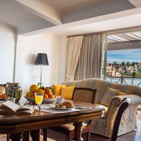 Palazzo Di Ferro Taormina Apartment Exterior photo
